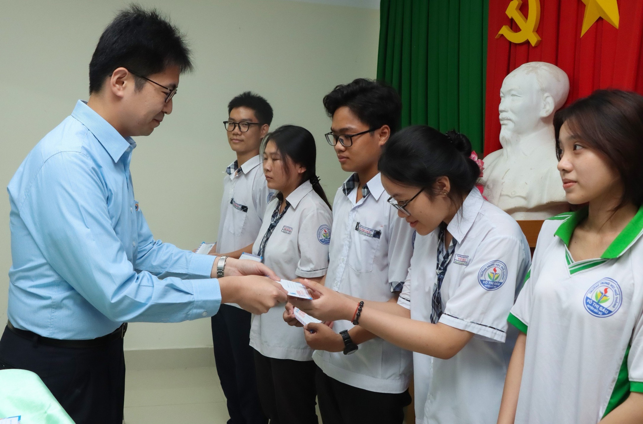 AWARDING SCHOLARSHIPS TO POOR STUDENTS IN SCHOOL YEAR 2023-2024