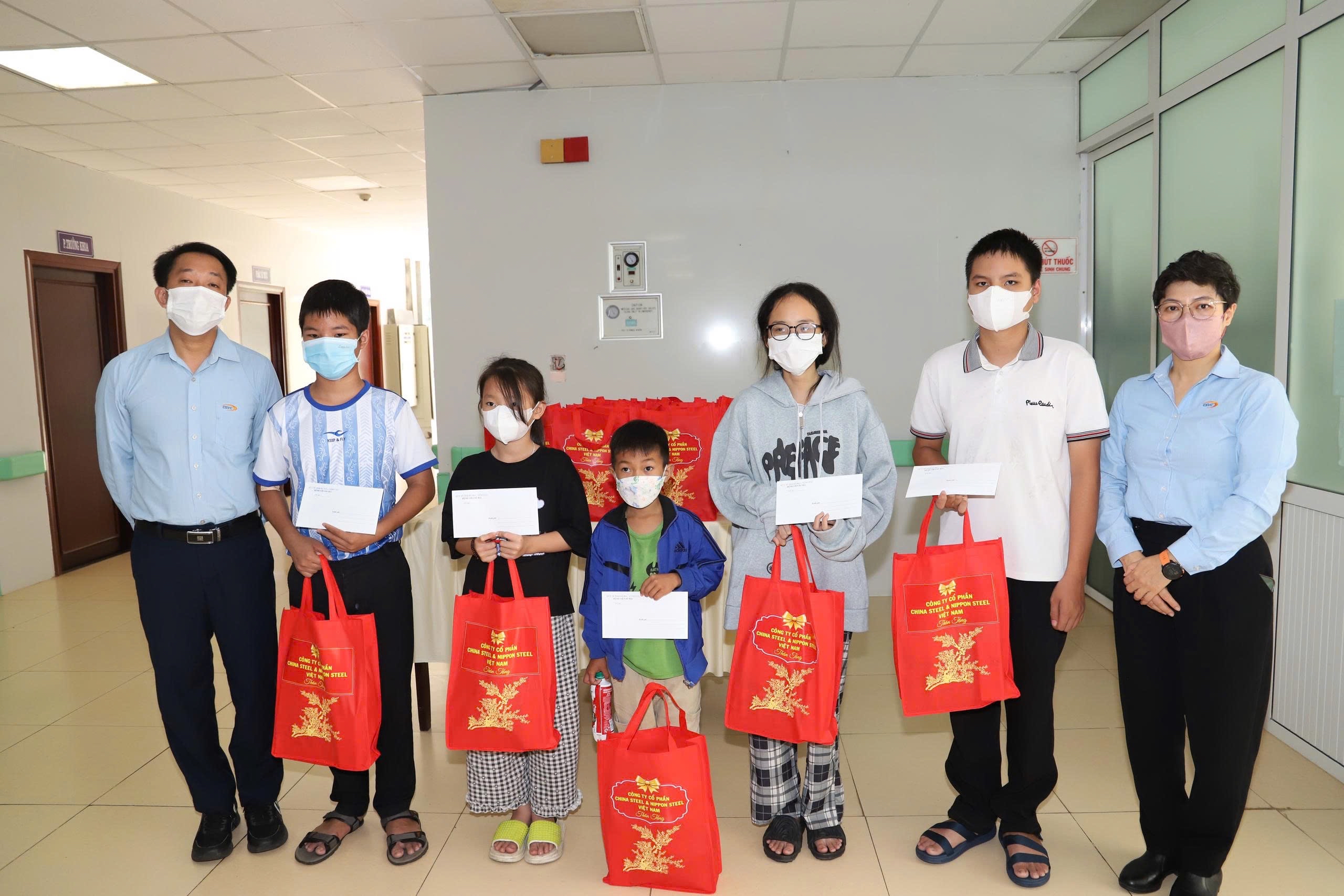CSVC Presents Mid-Autumn Gifts to 30 Outpatient Children at Ba Ria Hospital